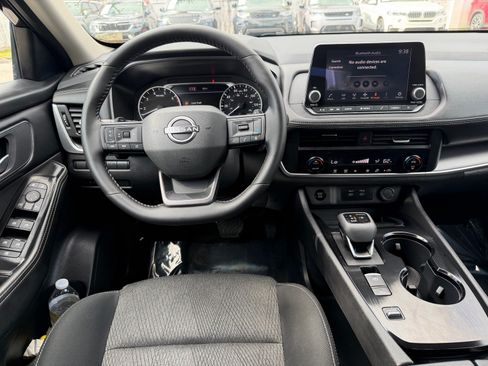 Certified 2026 Nissan Rogue SV FWD image 15