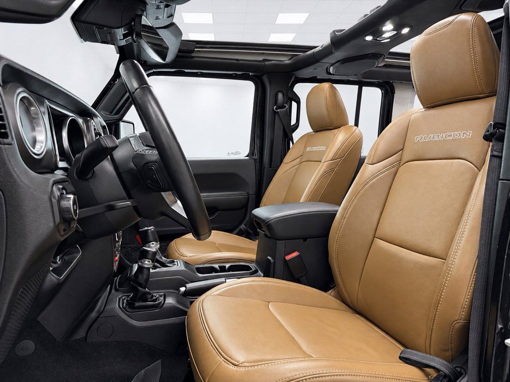 Used 2022 Jeep Wrangler Unlimited Rubicon w/ Advanced Safety Group AWD/4WD image 25