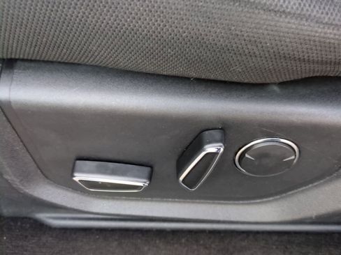 Used 2018 Ford F150 XLT w/ Equipment Group 302A Luxury image 17