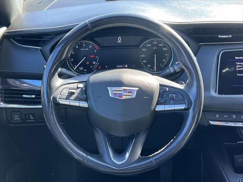Certified 2023 Cadillac XT4 Luxury w/ Cold Weather Package AWD/4WD image 13