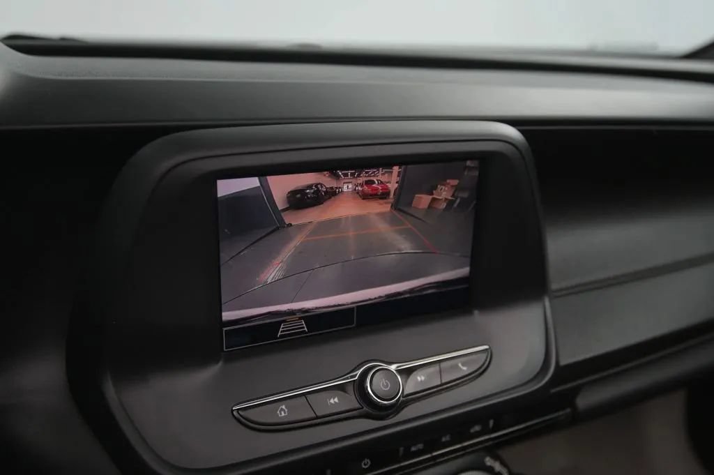 Used 2023 Chevrolet Camaro LT RWD image 26