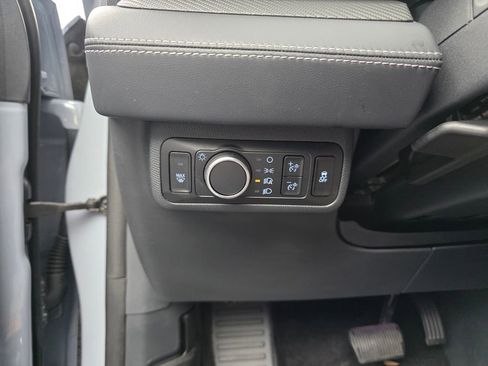 Used 2024 Ford Mustang Mach-E Premium image 26