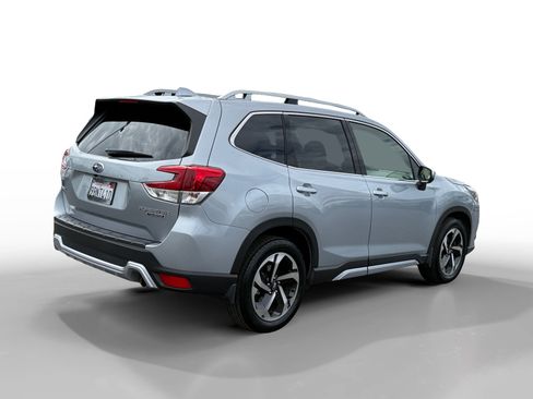 Used 2022 Subaru Forester Touring w/ Popular Package #2 AWD/4WD image 5