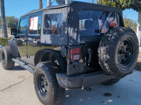 Used 2017 Jeep Wrangler Unlimited Sport w/ Mopar Black Appearance Group image 8