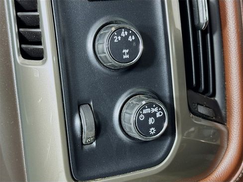 Used 2016 Chevrolet Silverado 3500 High Country image 17