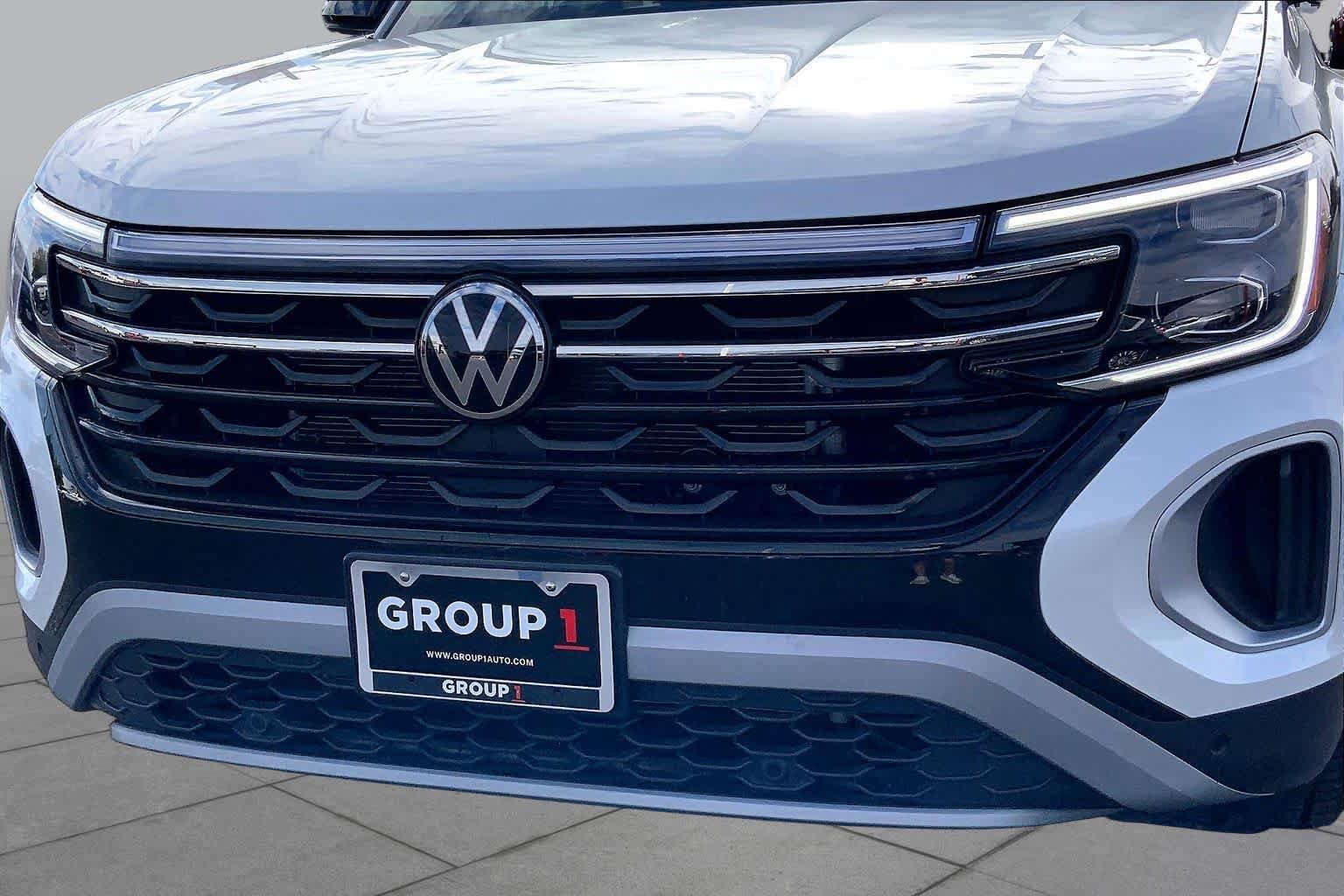 Used 2026 Volkswagen Atlas Peak Edition AWD/4WD image 30