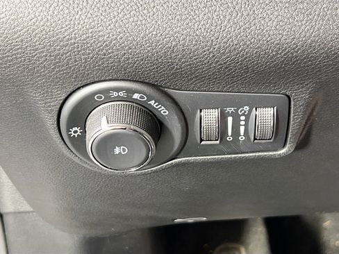 Used 2022 Jeep Compass Limited AWD/4WD image 10