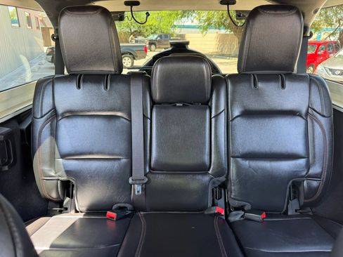 Used 2020 Jeep Wrangler Unlimited Rubicon AWD/4WD image 30