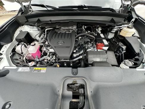 Used 2024 Toyota Grand Highlander AWD image 32