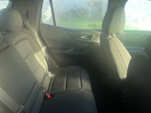 Used 2025 Chevrolet Equinox LT image 25