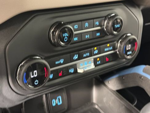Used 2023 Ford Bronco Wildtrak AWD/4WD image 21