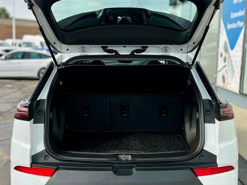 Used 2022 Chevrolet Bolt EUV Premier w/ Sun & Sound Package image 8