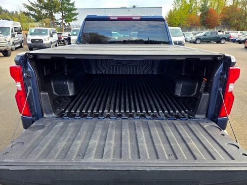 Used 2021 Chevrolet Silverado 1500 Custom Trail Boss w/ LPO, Dark Essentials Package AWD/4WD image 38