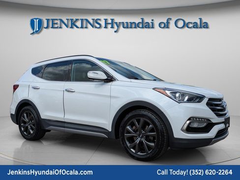 Used 2017 Hyundai Santa Fe Sport image 1
