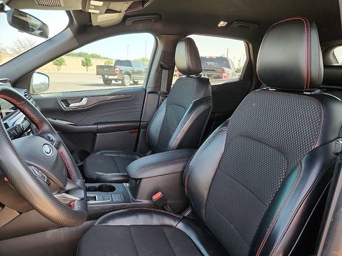 Used 2024 Ford Escape ST-Line w/ Equipment Group 301A FWD image 7