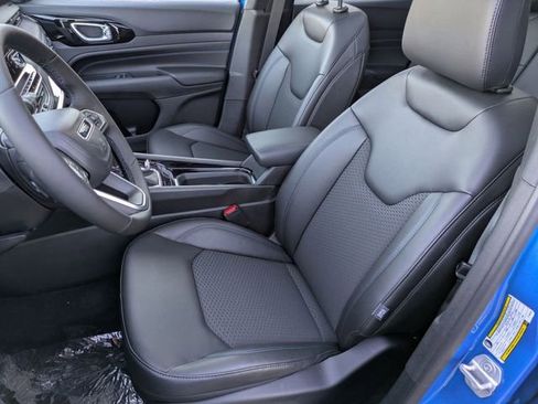 New 2026 Jeep Compass Latitude w/ Sun and Sound Group AWD/4WD image 10