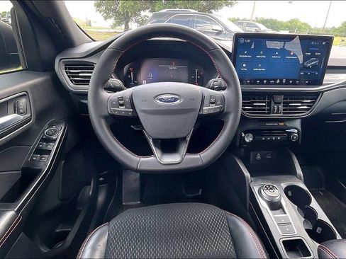 Used 2025 Ford Escape ST-Line w/ Tech Pack #1 FWD image 8