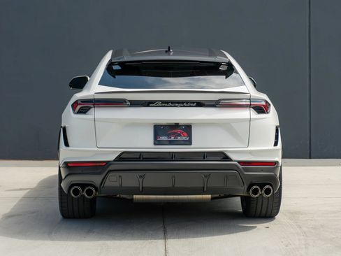 Used 2023 Lamborghini Urus Performante AWD/4WD image 8