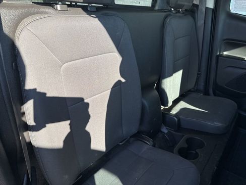 Certified 2017 GMC Canyon SLE w/ SLE Convenience Package image 29