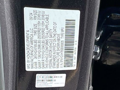 Used 2025 Honda Pilot Touring image 35