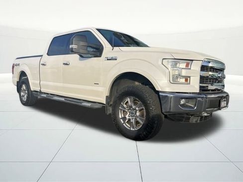 Used 2015 Ford F150 Lariat w/ Equipment Group 502A Luxury image 6