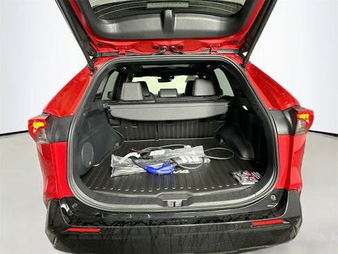 Certified 2025 Toyota RAV4 XSE image 28