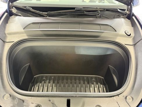 Used 2022 Tesla Model Y Performance image 30