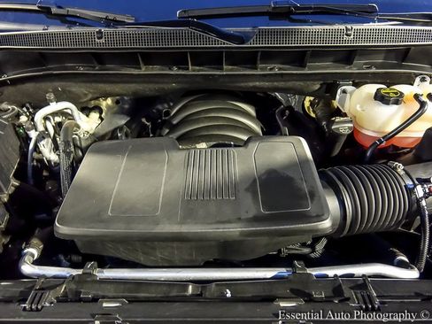 Used 2025 Chevrolet Suburban Premier w/ Sun And Tow Package image 37