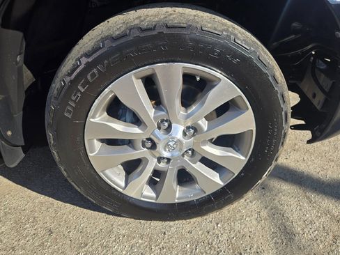 Used 2008 Toyota Sequoia Limited image 34