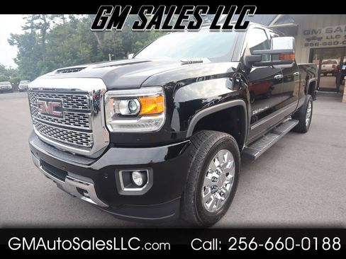 Used 2019 GMC Sierra 2500 Denali w/ Duramax Plus Package AWD/4WD image 1
