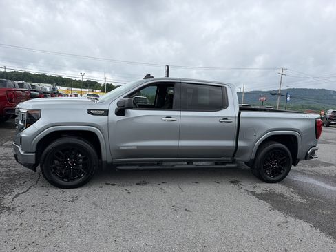 Used 2024 GMC Sierra 1500 Elevation AWD/4WD image 9