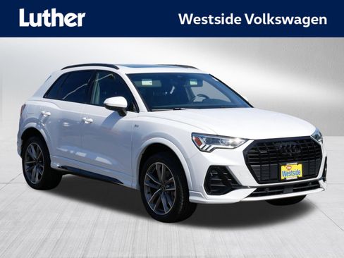 Used 2023 Audi Q3 2.0T Premium Plus w/ Premium Plus Package AWD/4WD image 1