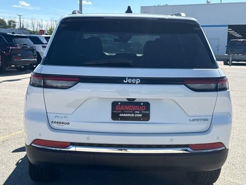 Used 2025 Jeep Grand Cherokee Limited AWD/4WD image 4