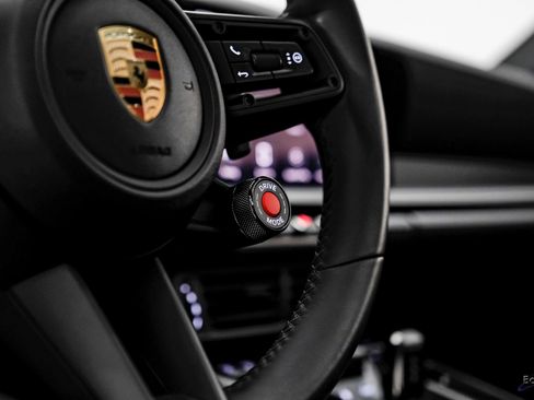 Used 2025 Porsche 911 Carrera image 49