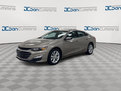 Used 2025 Chevrolet Malibu LT FWD image 4