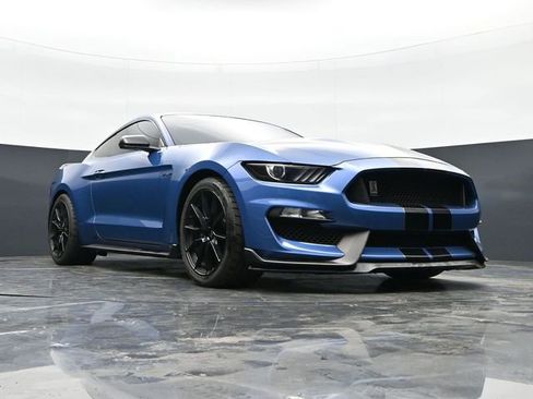 Used 2019 Ford Mustang Shelby GT350 w/ Technology Package RWD image 24