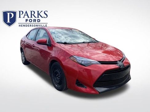 Used 2017 Toyota Corolla LE image 1