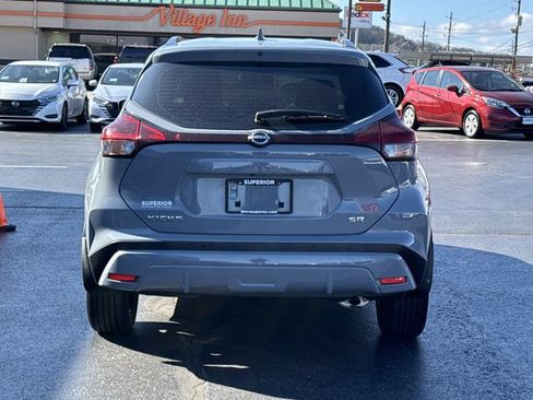 Certified 2023 Nissan Kicks SR image 4