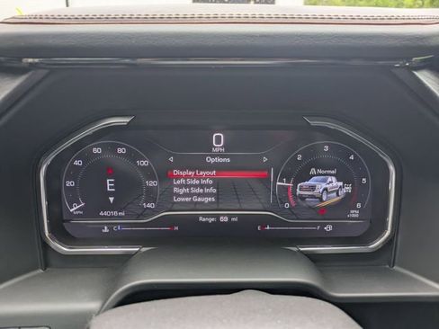 Used 2024 GMC Sierra 1500 AT4 w/ Technology Package AWD/4WD image 18