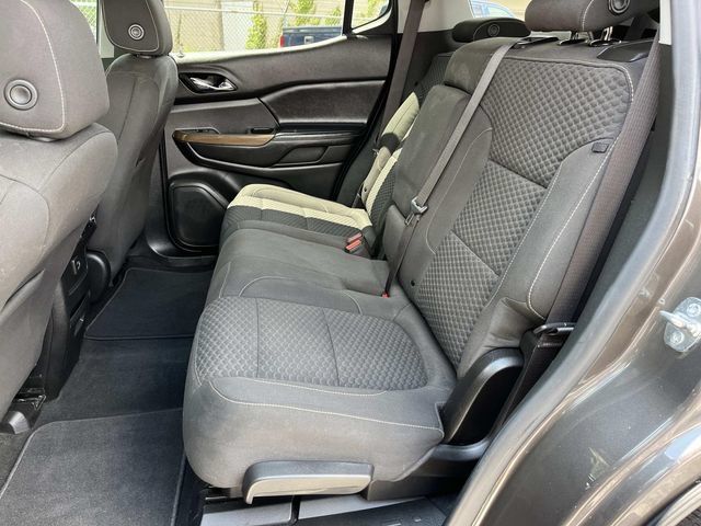 Used 2019 GMC Acadia SLE w/ LPO, Floor Liner Package AWD/4WD image 20