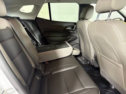 Used 2026 Chevrolet Trax ACTIV w/ Sunroof Package image 16