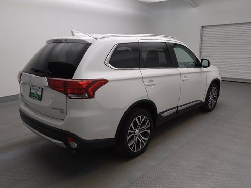 Used 2018 Mitsubishi Outlander SEL image 9