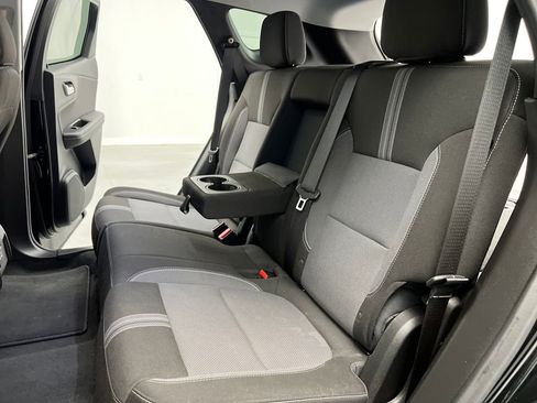 Used 2025 Chevrolet Blazer LT FWD image 13
