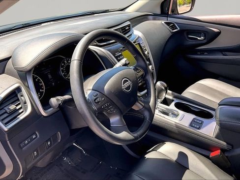Used 2023 Nissan Murano SV AWD/4WD image 15