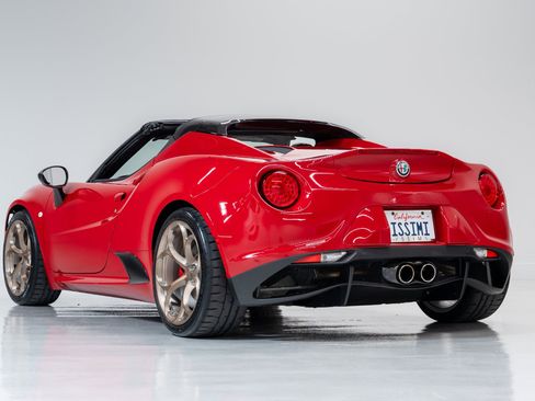 Used 2018 Alfa Romeo 4C Spider image 7