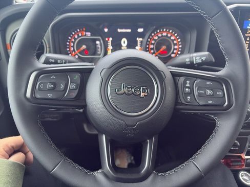 New 2026 Jeep Gladiator Mojave image 10