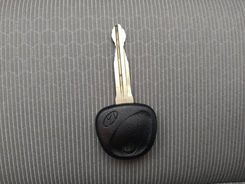 Used 2017 Hyundai Elantra SE w/ Cargo Package image 32