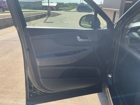 Used 2022 Hyundai Santa Fe SEL w/ Convenience Package image 7