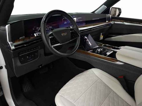 Certified 2025 Cadillac Escalade Sport Platinum image 19