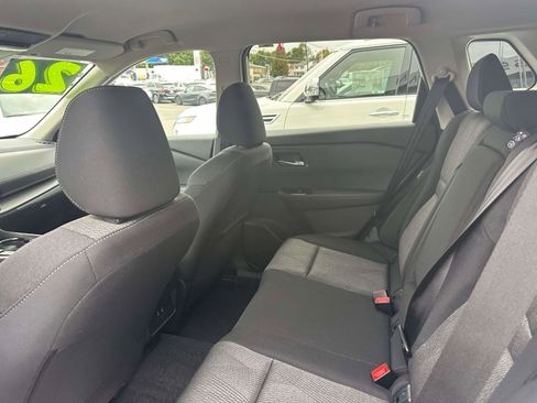 Used 2026 Nissan Rogue SV image 9